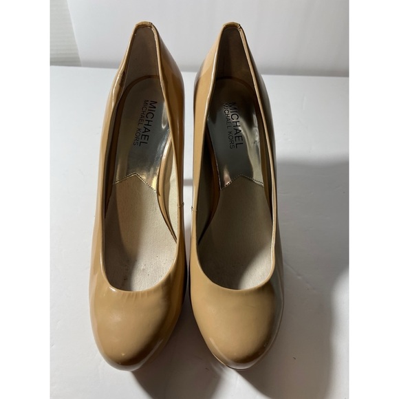Michael Kors Women's Tan Pumps - Picture 1 of 9